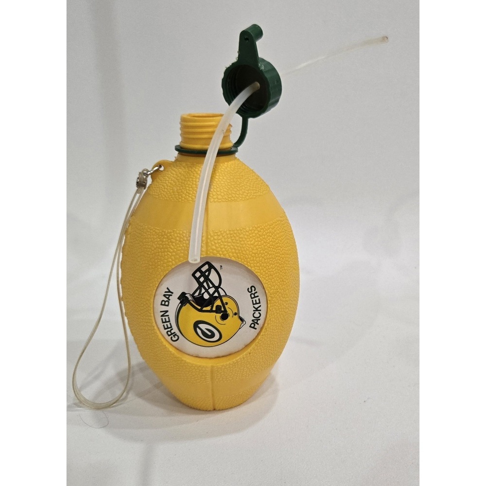 Vintage 1990 Green Bay Packers Football Shaped Water Bottle Squeeze C4 Rare